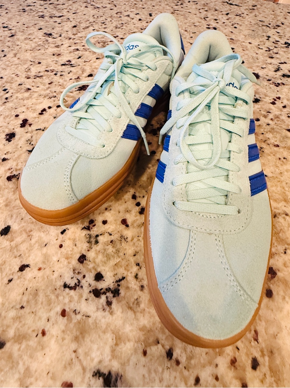 ADIDAS LEATHER VL COURT PLATFORM SNEAKER - SZ 7